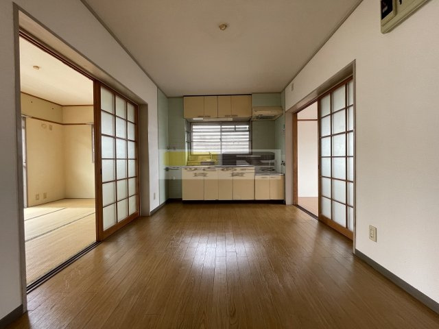 井上ハイムの居間・リビング