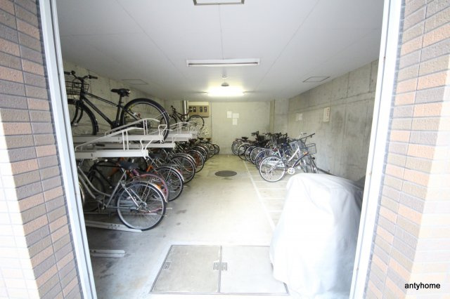 ラナップスクエア天満プライム　仲介手数料無料の駐車場