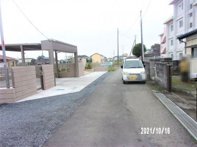 【前面道路含む現地写真】 | 深谷市長在家 500万 土地