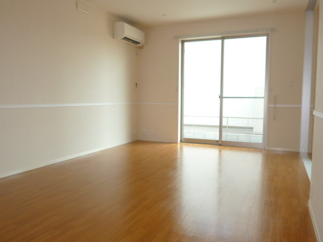 ひまわりBの居間・リビング