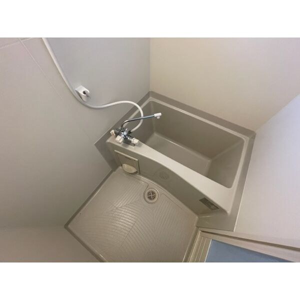 グランドーリア西院の浴室