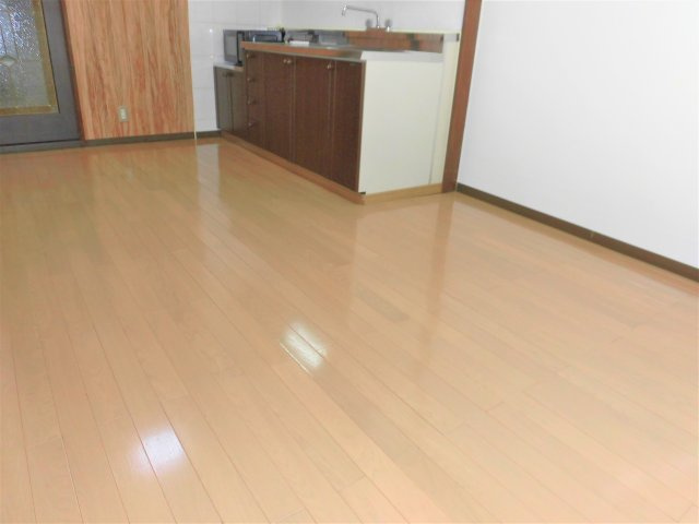 エムブレイスの居間・リビング