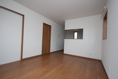 【居間・リビング】 | ポプラ・Ⅱ | 2階LDK