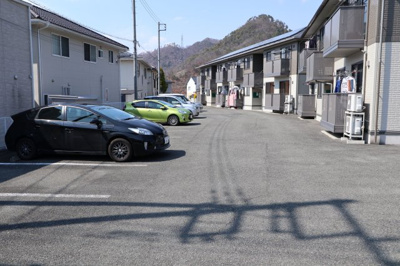 【駐車場】 | グランドキャッスル・α B