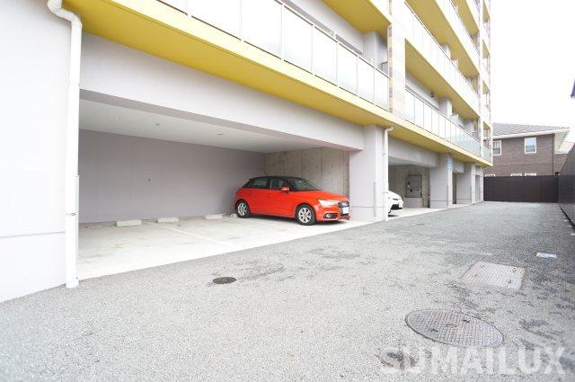クロノス３９京町本丁の駐車場