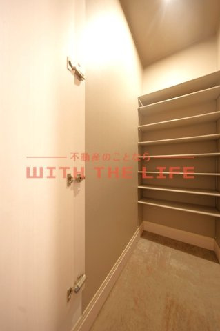 プリムローズ【キャッシュバック対象】の収納|便利な収納スペースです