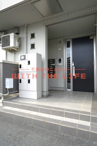 プリムローズ【キャッシュバック対象】のエントランス|清潔なエントランスです