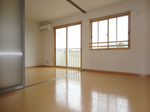 リーベンルーチェ【10，000円キャッシュバック対象物件】の寝室|落ち着いて過ごせるお部屋なので、寝室にいかがでしょうか