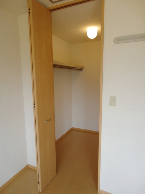 リーベンルーチェ【10，000円キャッシュバック対象物件】の収納|専用の収納スペースです