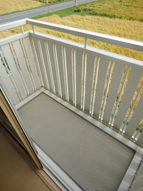 リーベンルーチェ【10，000円キャッシュバック対象物件】のバルコニー|落ち着いた時間を過ごせるバルコニーです