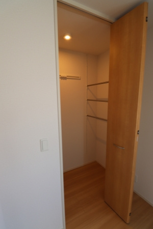 グランドラピネス【10，000円キャッシュバック対象物件】の収納|大きなものも収納できそうです