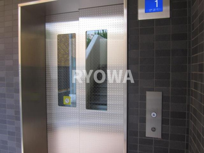 【エントランス】 | コンフォール綾瀬