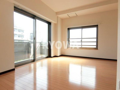 【居間・リビング】 | コンフォール綾瀬 | 掲載の写真は退去前の写真となります。