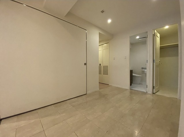 港区西麻布４丁目の賃貸マンションの玄関|同タイプ参照