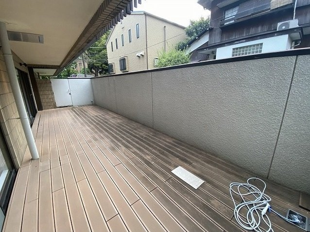 港区西麻布４丁目の賃貸マンションのバルコニー|同タイプ参照