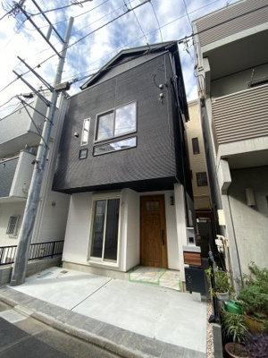 【外観】 | 大田区南六郷新築戸建 | 南道路に付き、陽当り良好です。