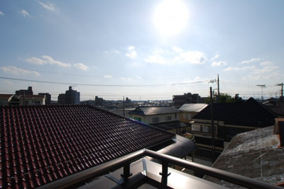 【展望】 | 西所沢新築 | 南西側眺望　太陽の下にはメットライフドームが見えます。