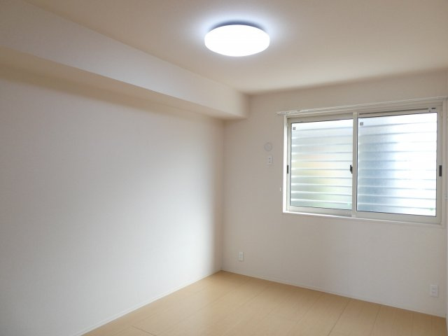 リヴィエールの洋室|西洋間