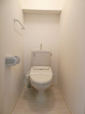 リヴィエールのトイレ|シャワートイレ付