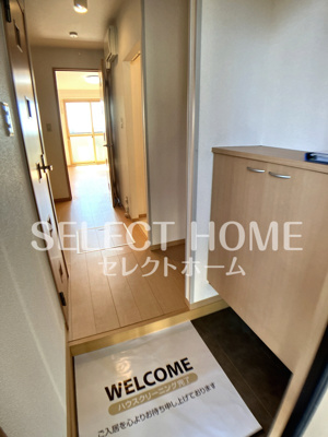 【玄関】 | サウスウィンドB | きれいな玄関です