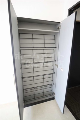 【収納】 | セレブコート朝潮橋 | シューズBOXです