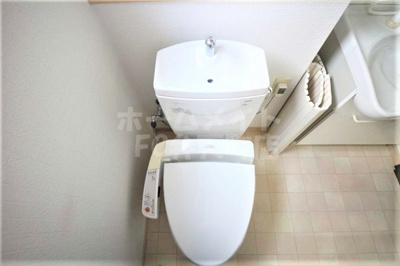 【トイレ】 | セレブコート朝潮橋 | 清潔感のあるトイレです