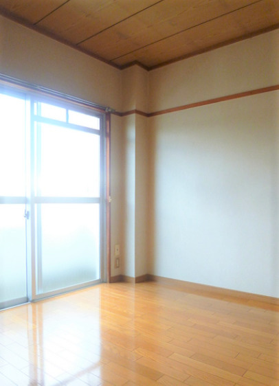 コーポレーティッドナカシマの内装|内装は落ち着いています