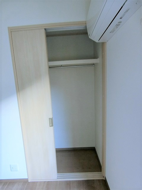 昭島市松原町２丁目のアパートの収納