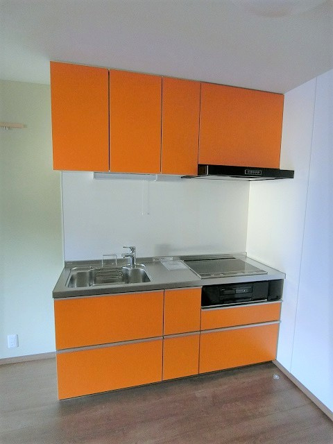 昭島市松原町２丁目のアパートのキッチン