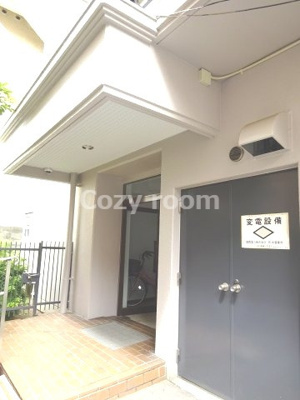 【エントランス】 | 吉田マンション | エントランスです