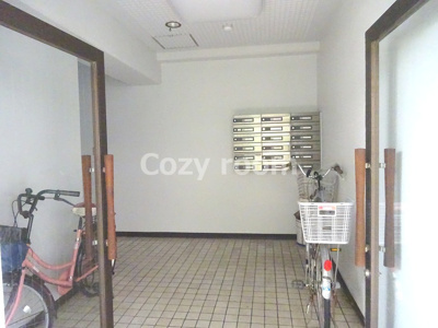 【ロビー】 | 吉田マンション | 建物の内部です