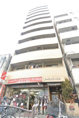メロヴィングパレス