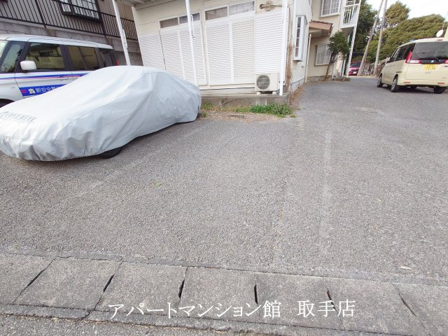 エスペランサBの駐車場