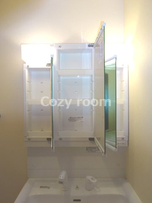 【独立洗面台】 | 光陽マンション | 独立洗面台は、収納たっぷり