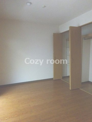 【洋室】 | 光陽マンション | LDKに隣接の洋室５帖です。