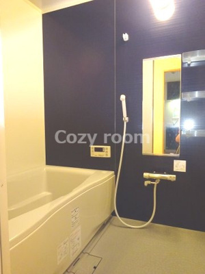 【浴室】 | 光陽マンション | ゆったり過ごせるお風呂は、シンプルモダンでお洒落です。