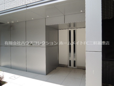 【エントランス】