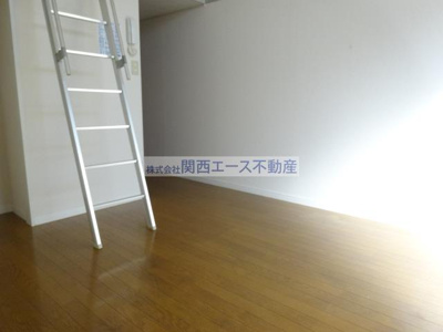  | レオパレスタカラ