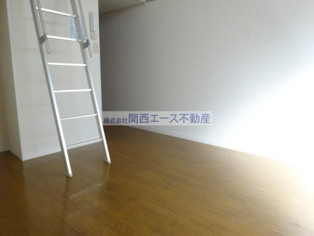  | レオパレスタカラ