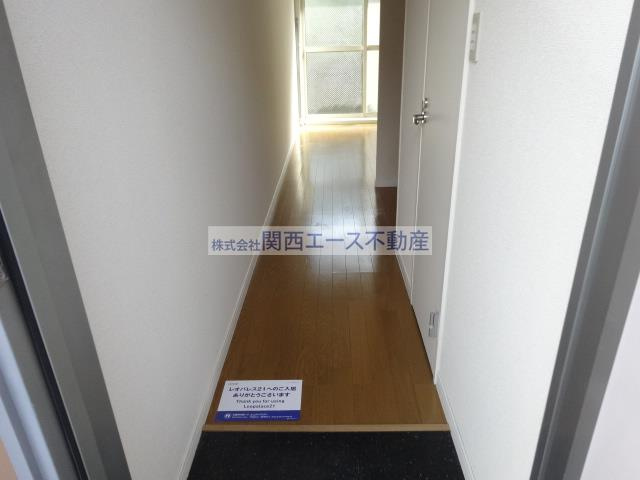 【玄関】 | レオパレスタカラ
