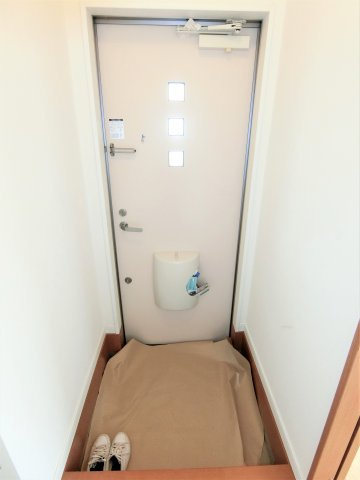 パークハイツE棟の玄関