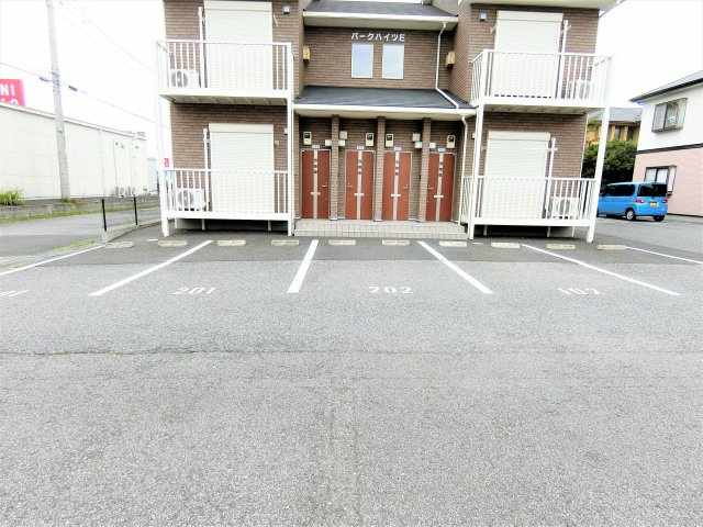 パークハイツE棟の外観