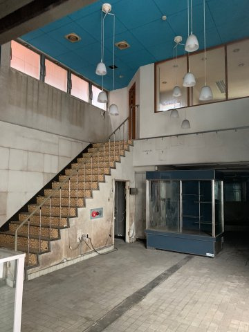 売りビル　東中央２丁目（南向き、５F建て、住居区あり）