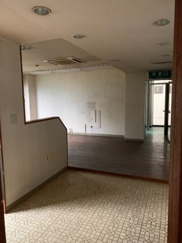 売りビル　東中央２丁目（南向き、５F建て、住居区あり）の内装
