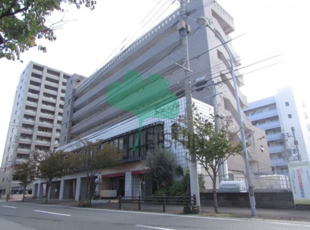 ファーストいずみビル（博多駅までバスで1本の好立地！）