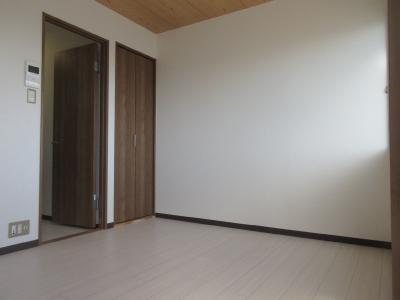 GARNET RESIDENCE MIYAの寝室|洋室