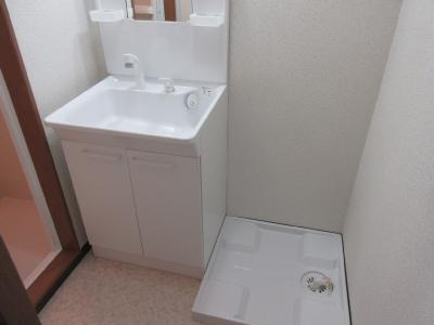 GARNET RESIDENCE MIYAの洗面所|洗面脱衣所