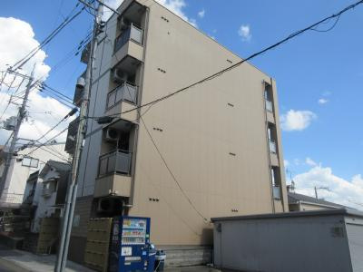 GARNET RESIDENCE MIYAの外観