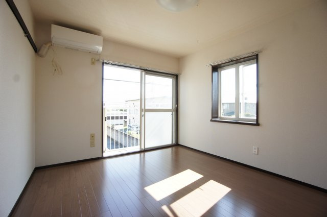 【居間・リビング】 | プロムナードハイツ