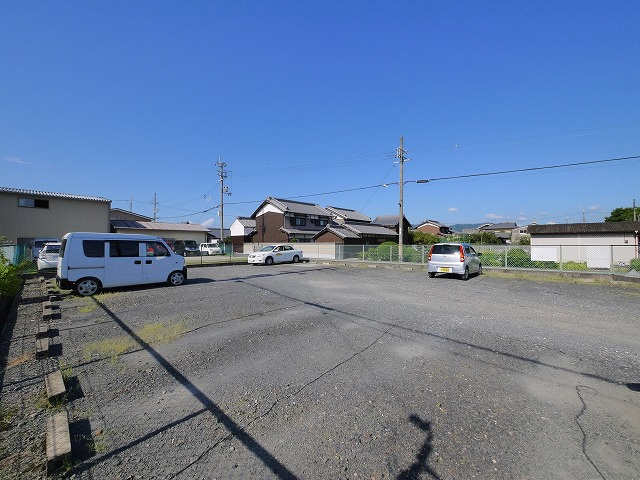 西九条町駐車場の駐車場